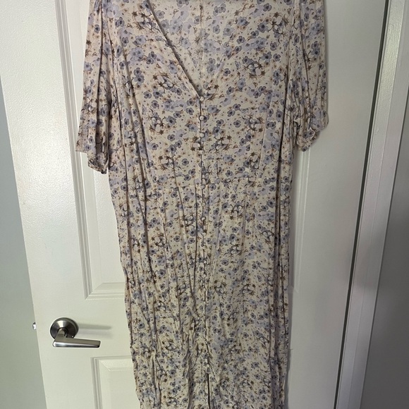 Floral Tea Dress (H&M) - Picture 3 of 4